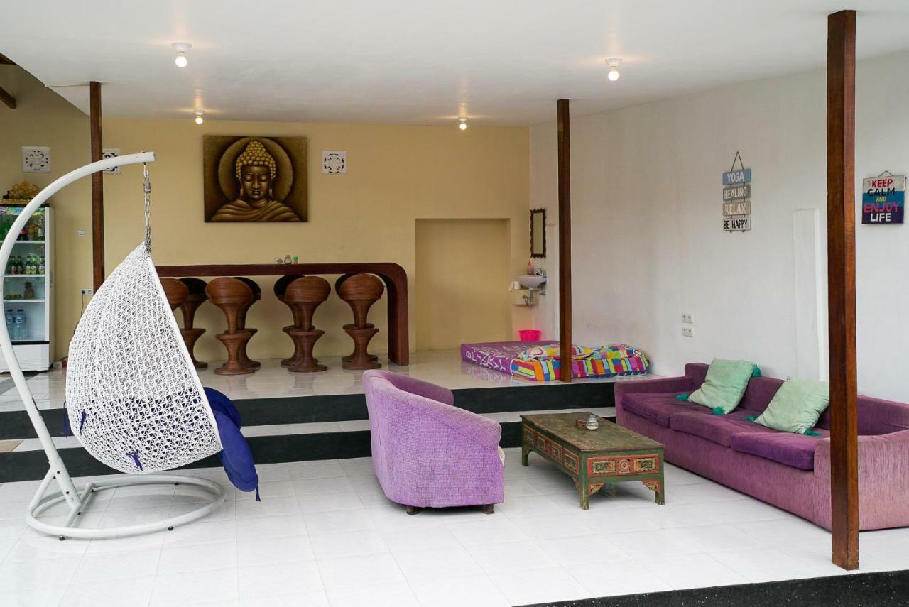 Hostel Nusa Penida Esterno foto