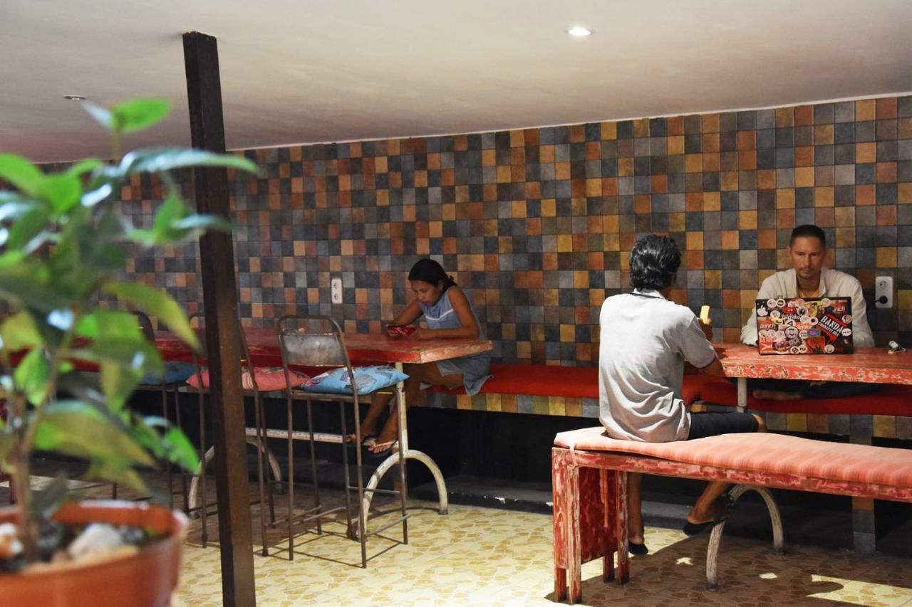 Hostel Nusa Penida Esterno foto